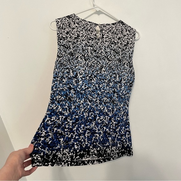 CALVIN KLEIN Sleeveless Pleat Neck Blouse White Blue Black Geometric Work Tank S - Picture 11 of 13